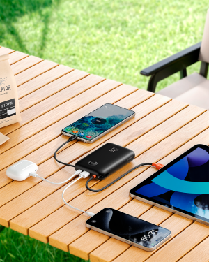 Veger K2 - 20,000mAh 35W PD Digital Display Powerbank With Built In Non-MFI Lightning & USB-C Cable - Black